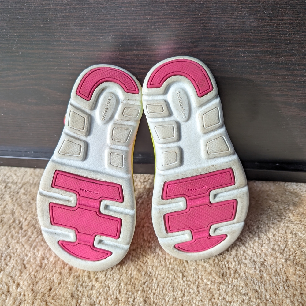 Stride Rite Kids Shoes - Picture 5 of 7